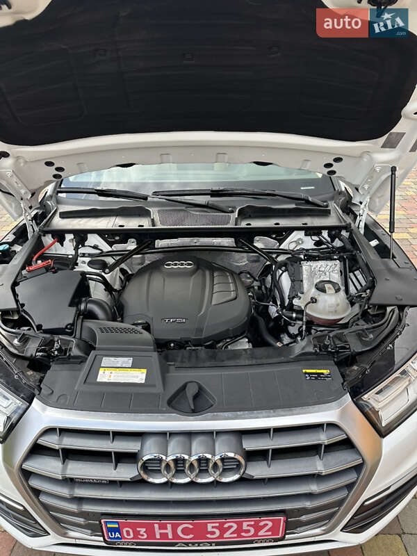 Внедорожник / Кроссовер Audi Q5 2018 в Вараше