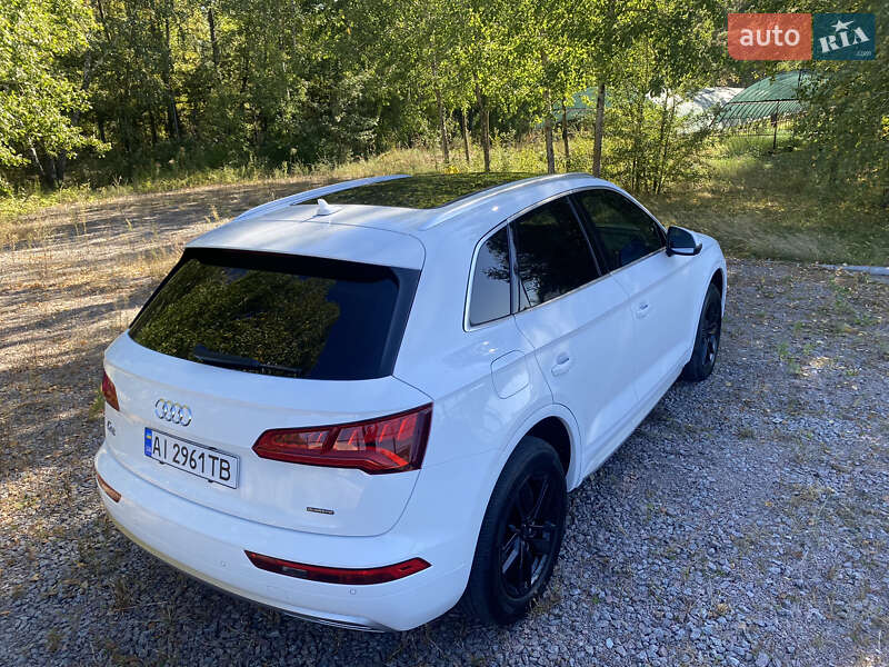 Внедорожник / Кроссовер Audi Q5 2020 в Василькове