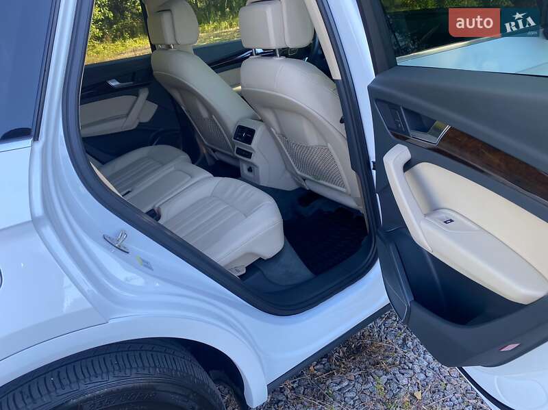 Внедорожник / Кроссовер Audi Q5 2020 в Василькове