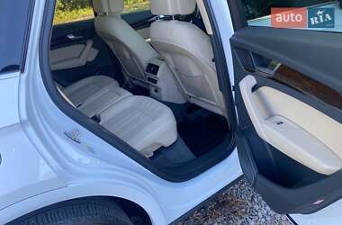 Позашляховик / Кросовер Audi Q5 2020 в 
