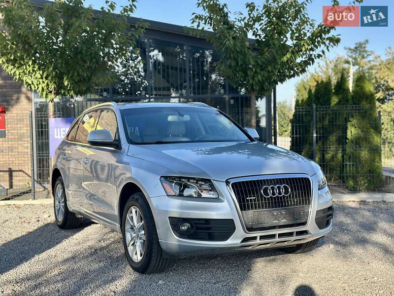 Внедорожник / Кроссовер Audi Q5 2010 в Виннице