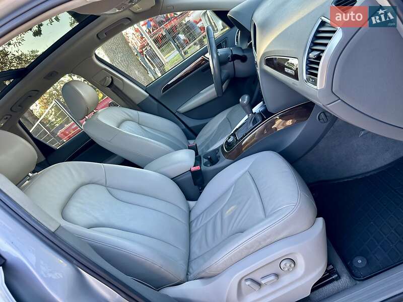 Внедорожник / Кроссовер Audi Q5 2010 в Виннице