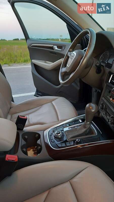 Внедорожник / Кроссовер Audi Q5 2011 в Львове