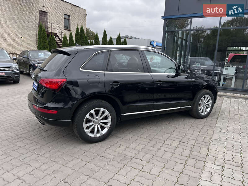 Внедорожник / Кроссовер Audi Q5 2014 в Нововолынске