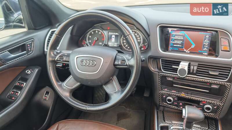 Позашляховик / Кросовер Audi Q5 2016 в Чернівцях