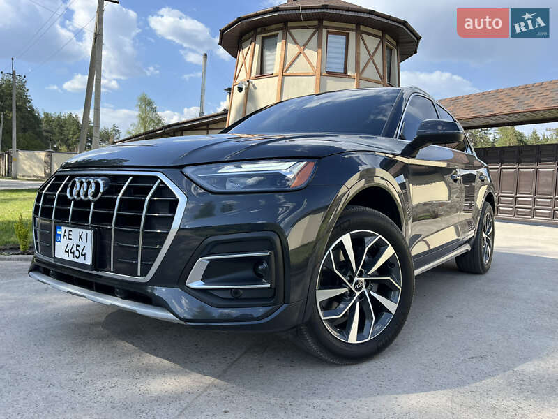 Внедорожник / Кроссовер Audi Q5 2020 в Новомосковске