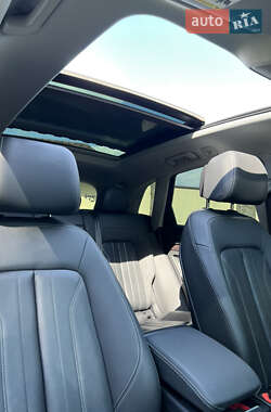 Внедорожник / Кроссовер Audi Q5 2020 в Новомосковске