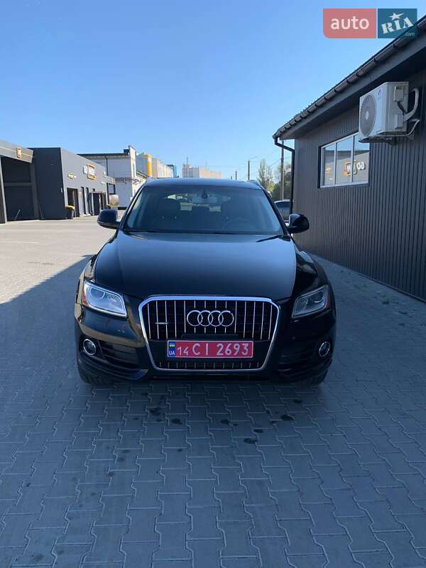 Внедорожник / Кроссовер Audi Q5 2015 в 
