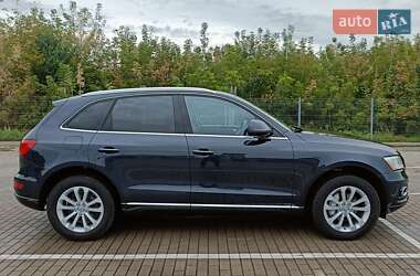 Позашляховик / Кросовер Audi Q5 2016 в 
