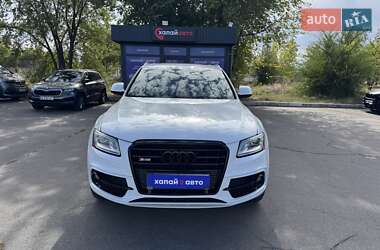 Позашляховик / Кросовер Audi Q5 2016 в 