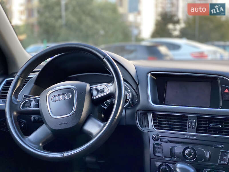 Внедорожник / Кроссовер Audi Q5 2012 в Киеве