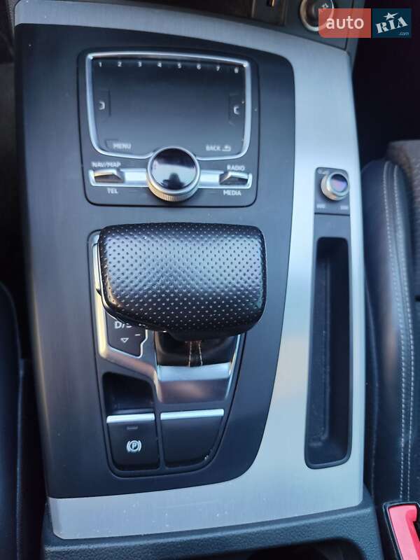 Внедорожник / Кроссовер Audi Q5 2018 в Львове