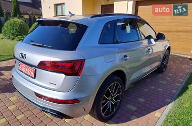 Внедорожник / Кроссовер Audi Q5 2022 в 