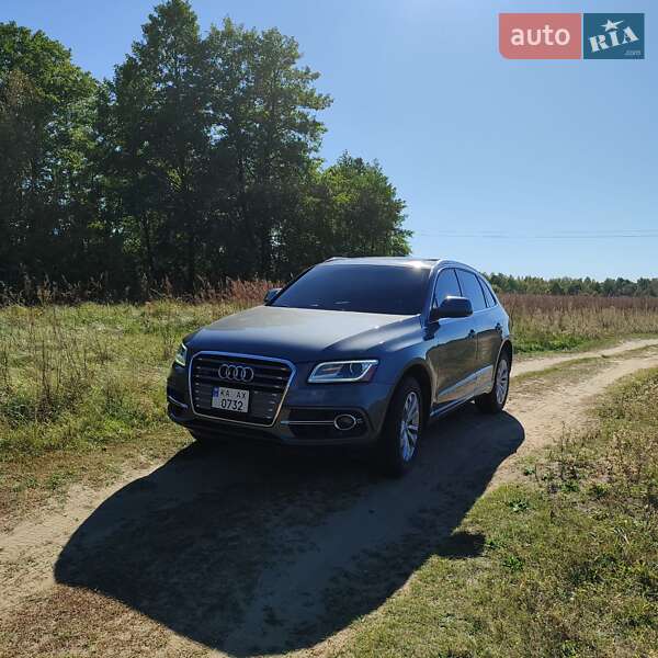 Внедорожник / Кроссовер Audi Q5 2012 в Семеновке