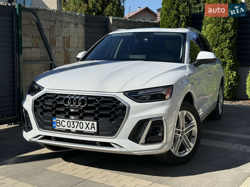 Внедорожник / Кроссовер Audi Q5 2024 в 