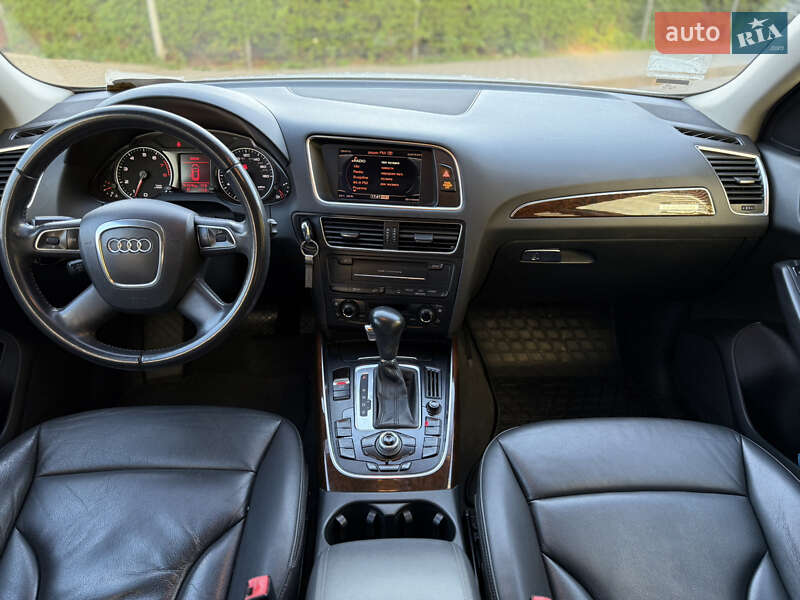 Внедорожник / Кроссовер Audi Q5 2011 в Киеве