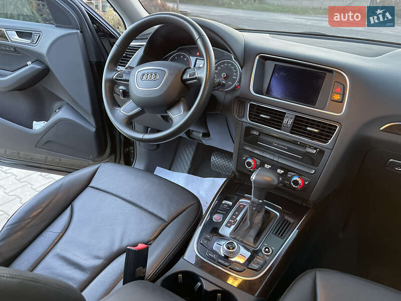 Внедорожник / Кроссовер Audi Q5 2013 в Луцке