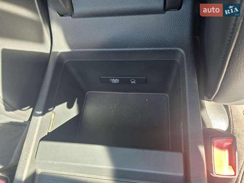 Внедорожник / Кроссовер Audi Q5 2019 в Луцке фото 12 Внедорожник / Кроссовер Audi Q5 2019 в Луцке