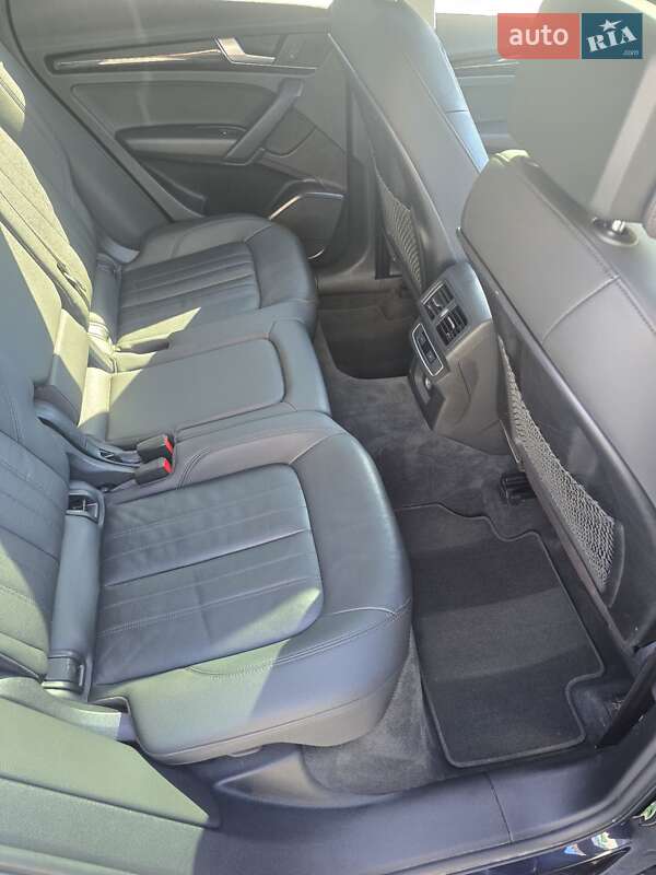 Внедорожник / Кроссовер Audi Q5 2019 в Луцке фото 19 Внедорожник / Кроссовер Audi Q5 2019 в Луцке