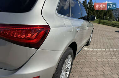 Позашляховик / Кросовер Audi Q5 2015 в 