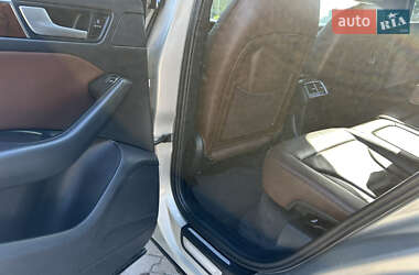 Позашляховик / Кросовер Audi Q5 2015 в 