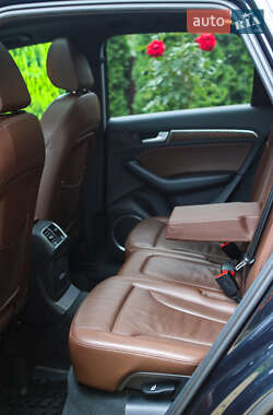 Внедорожник / Кроссовер Audi Q5 2012 в 