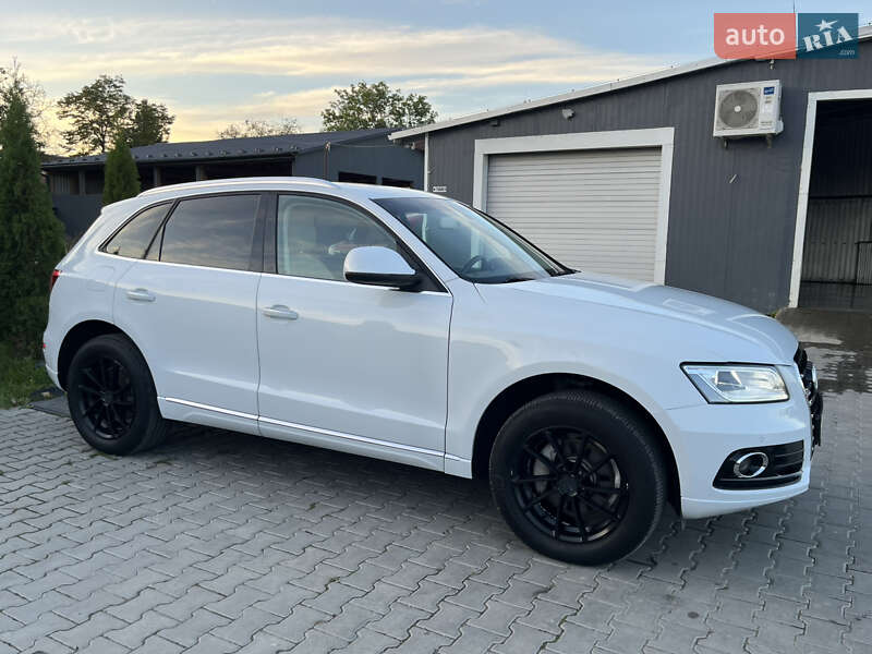 Внедорожник / Кроссовер Audi Q5 2015 в Дрогобыче