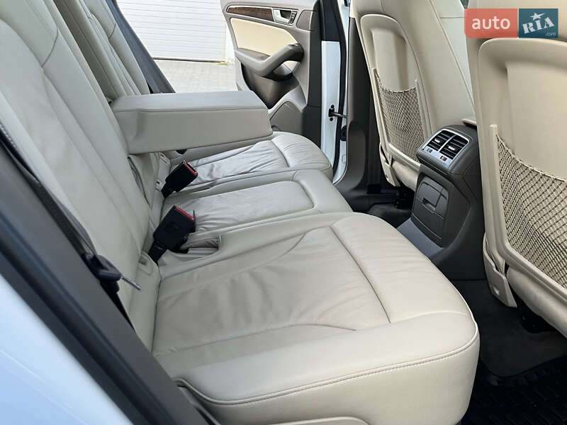 Внедорожник / Кроссовер Audi Q5 2015 в Дрогобыче