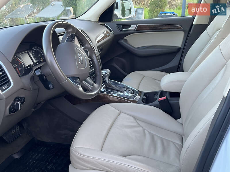 Внедорожник / Кроссовер Audi Q5 2015 в Дрогобыче
