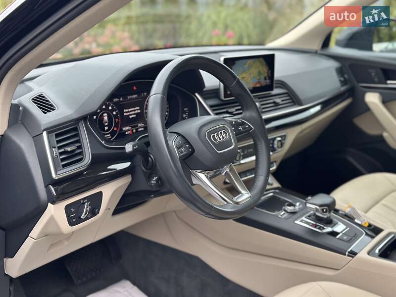 Внедорожник / Кроссовер Audi Q5 2018 в Луцке