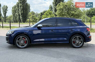 Внедорожник / Кроссовер Audi Q5 2020 в 