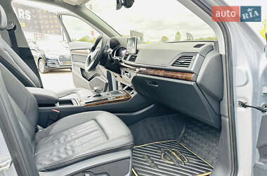 Внедорожник / Кроссовер Audi Q5 2018 в 