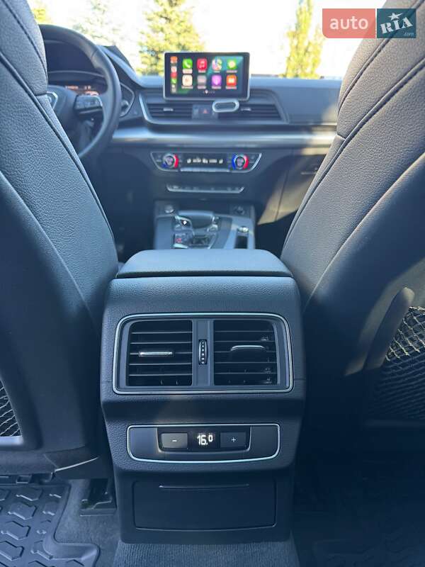 Внедорожник / Кроссовер Audi Q5 2016 в Киеве