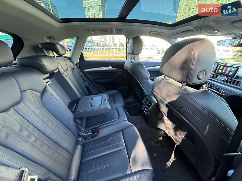 Внедорожник / Кроссовер Audi Q5 2016 в Киеве