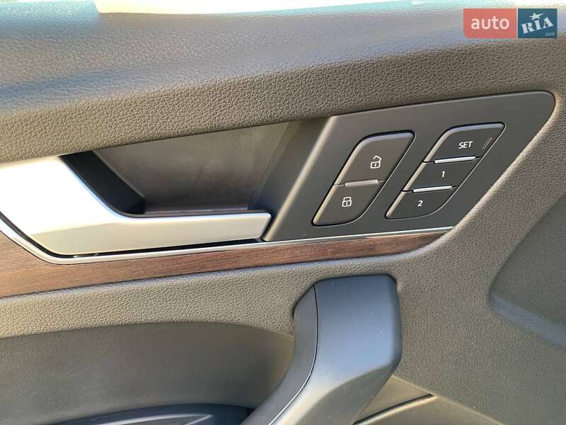 Внедорожник / Кроссовер Audi Q5 2022 в Стрые