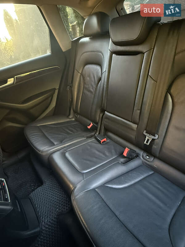Внедорожник / Кроссовер Audi Q5 2012 в Коломые