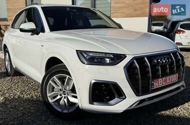 Внедорожник / Кроссовер Audi Q5 2022 в 