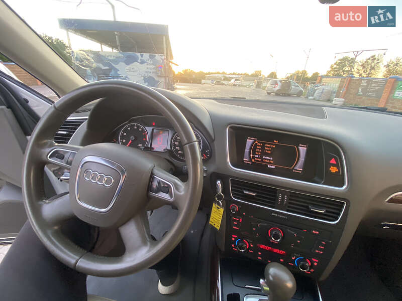 Внедорожник / Кроссовер Audi Q5 2012 в Владимире