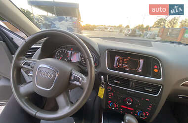 Позашляховик / Кросовер Audi Q5 2012 в 