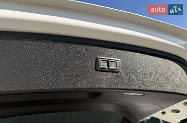 Внедорожник / Кроссовер Audi Q5 2022 в 