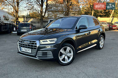 Внедорожник / Кроссовер Audi Q5 2017 в Василькове
