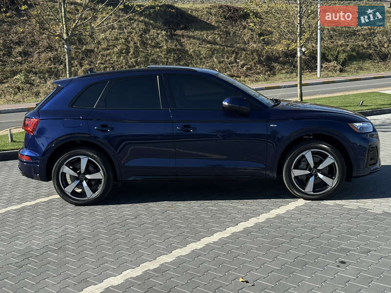 Позашляховик / Кросовер Audi Q5 2023 в Києві