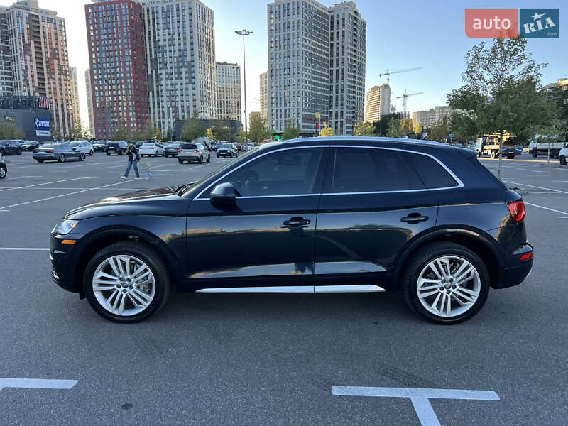 Позашляховик / Кросовер Audi Q5 2018 в Києві