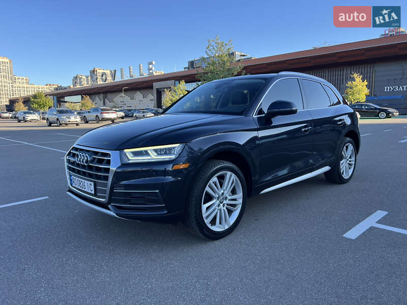 Позашляховик / Кросовер Audi Q5 2018 в Києві
