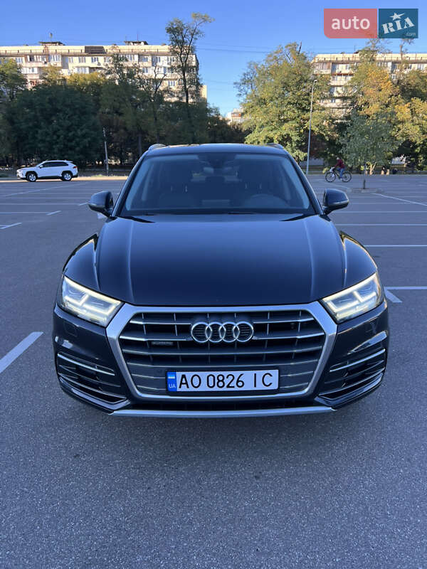 Позашляховик / Кросовер Audi Q5 2018 в Києві