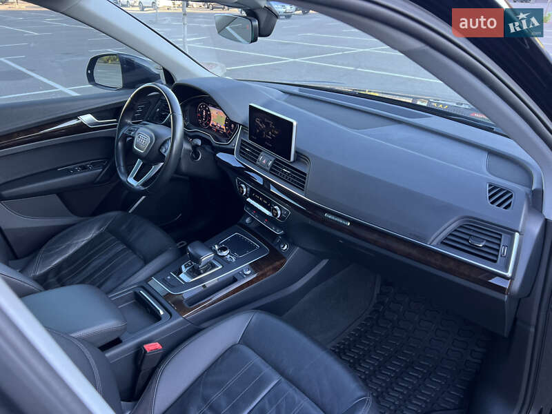 Позашляховик / Кросовер Audi Q5 2018 в Києві