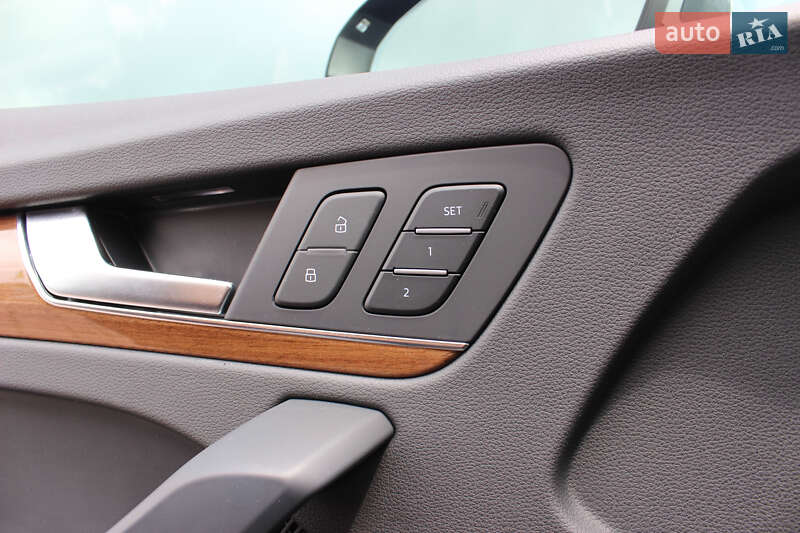 Внедорожник / Кроссовер Audi Q5 2024 в Львове