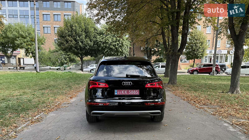 Позашляховик / Кросовер Audi Q5 2018 в Києві