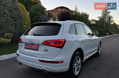 Позашляховик / Кросовер Audi Q5 2015 в 