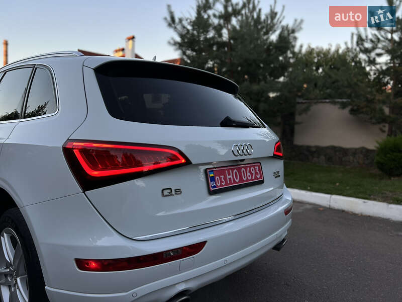 Позашляховик / Кросовер Audi Q5 2015 в Рівному